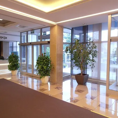 Ikar Hotel
