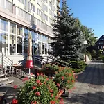 Ikar Hotel 3*